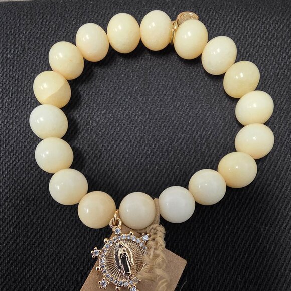 Grace Bracelet - Picture 1 of 3